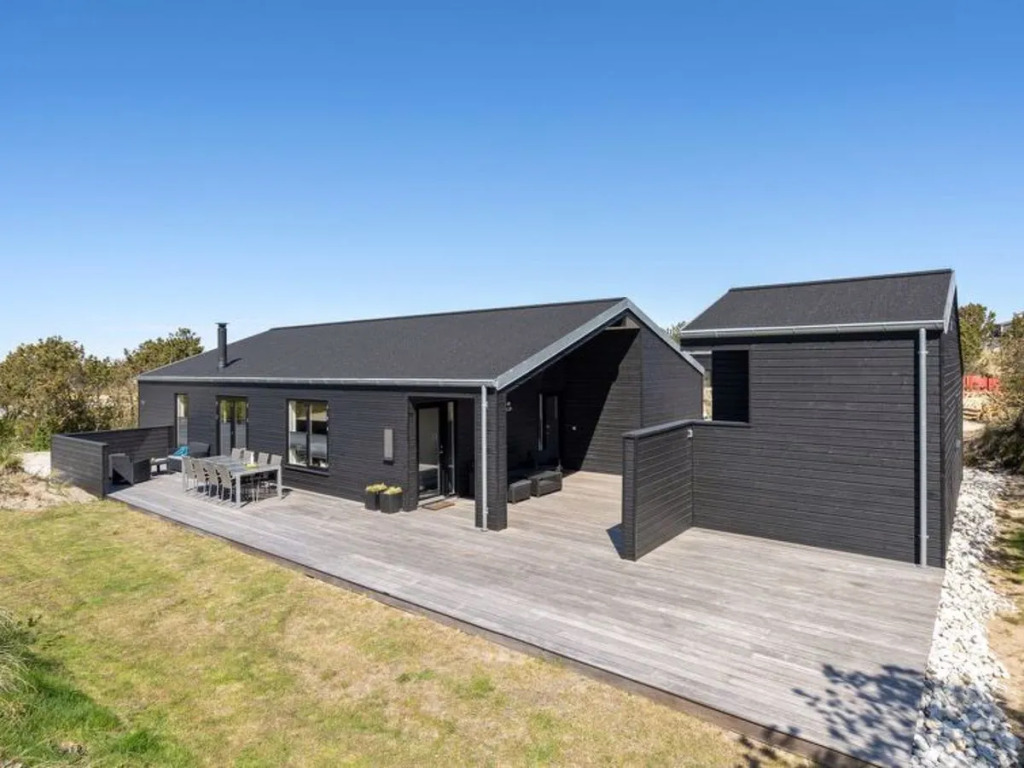 "Alruna" - 650m from the sea in NW Jutland