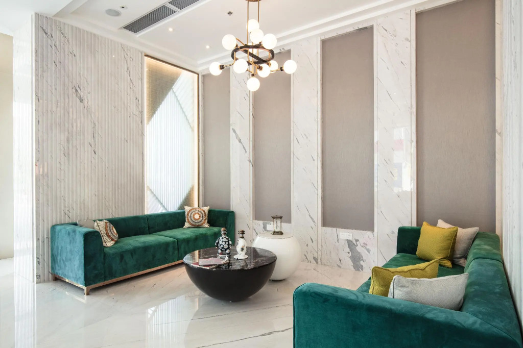 Zenith International Hotel