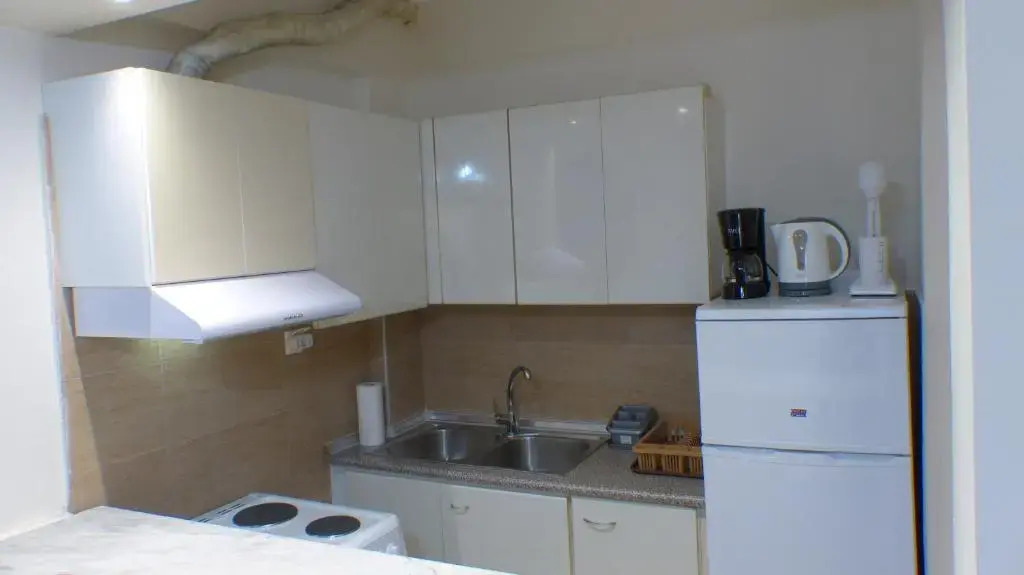 White Apartment 70m from the sea