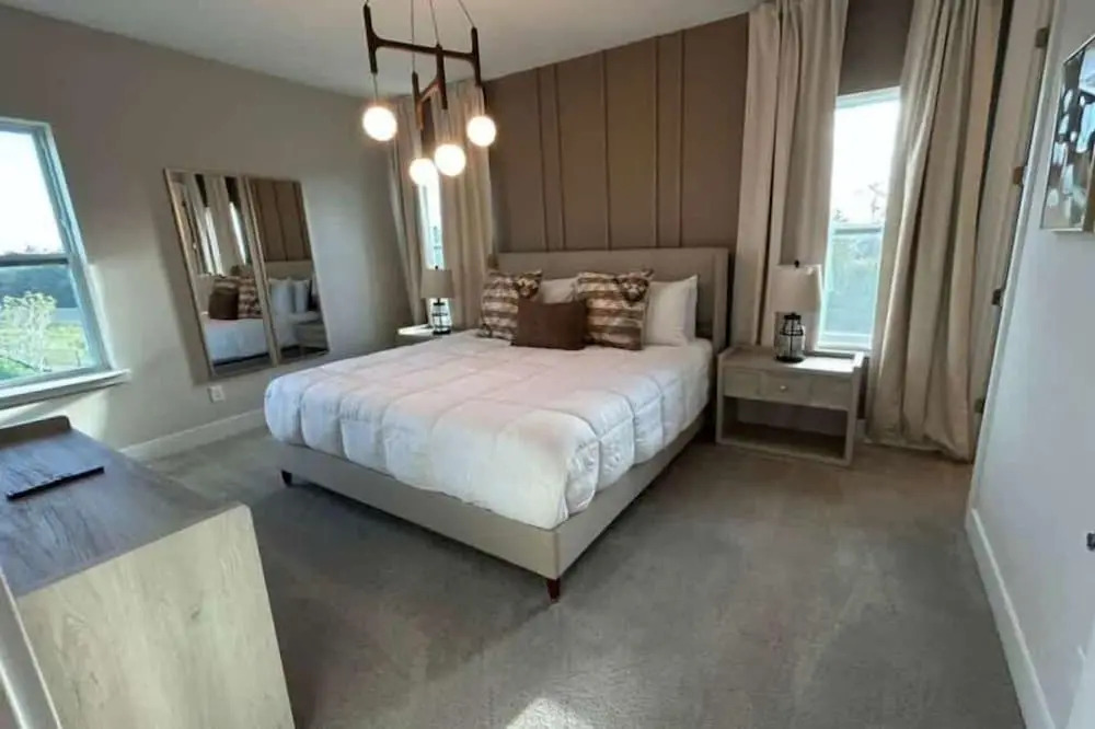 Modern 3Bd End Unit With Garage Water View 7904