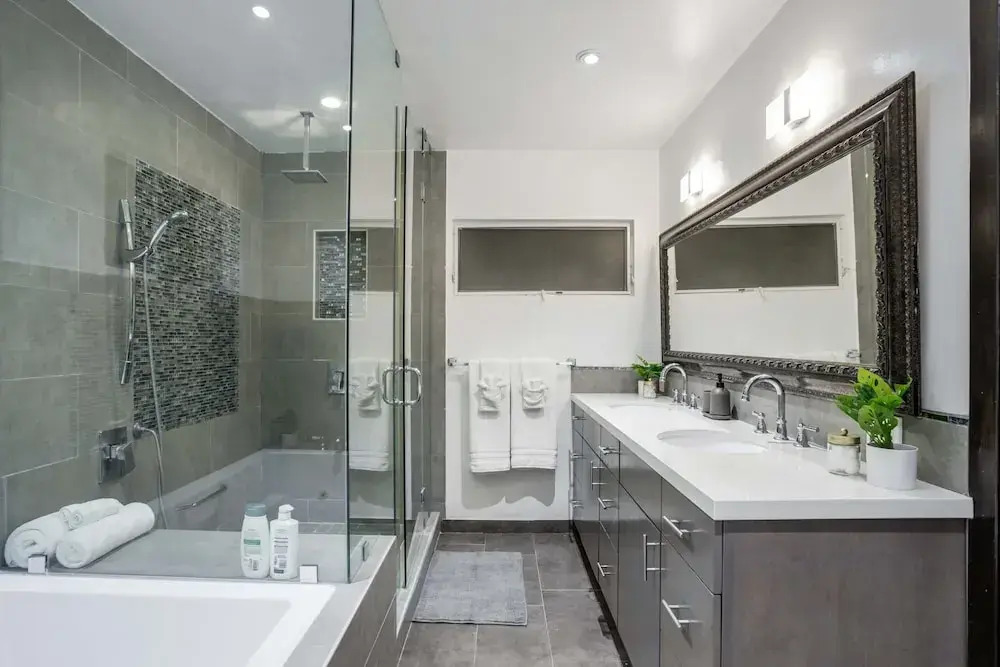 Walefield by Avantstay Mid-wilshire Home + Pool