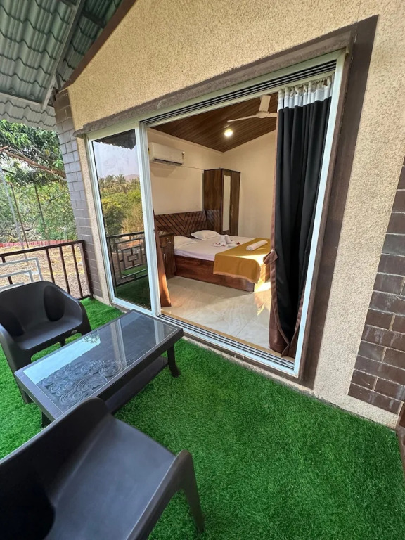 Spring Nature Stay