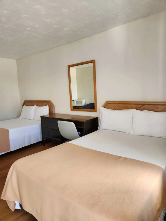 Chatham Motel