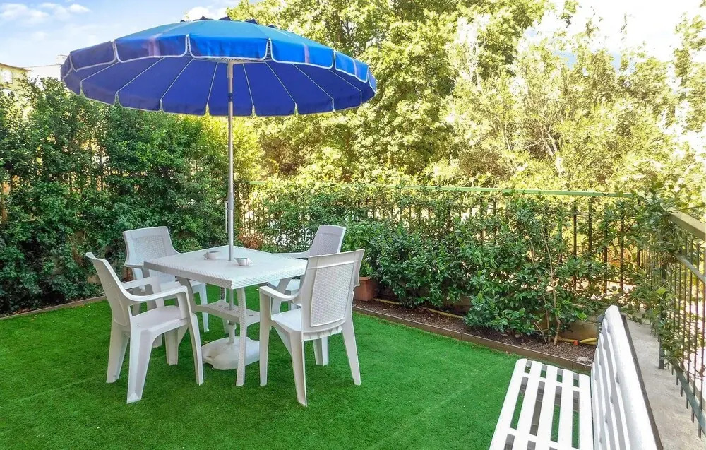 Amazing Home in Soverato With 3 Bedrooms and Wifi