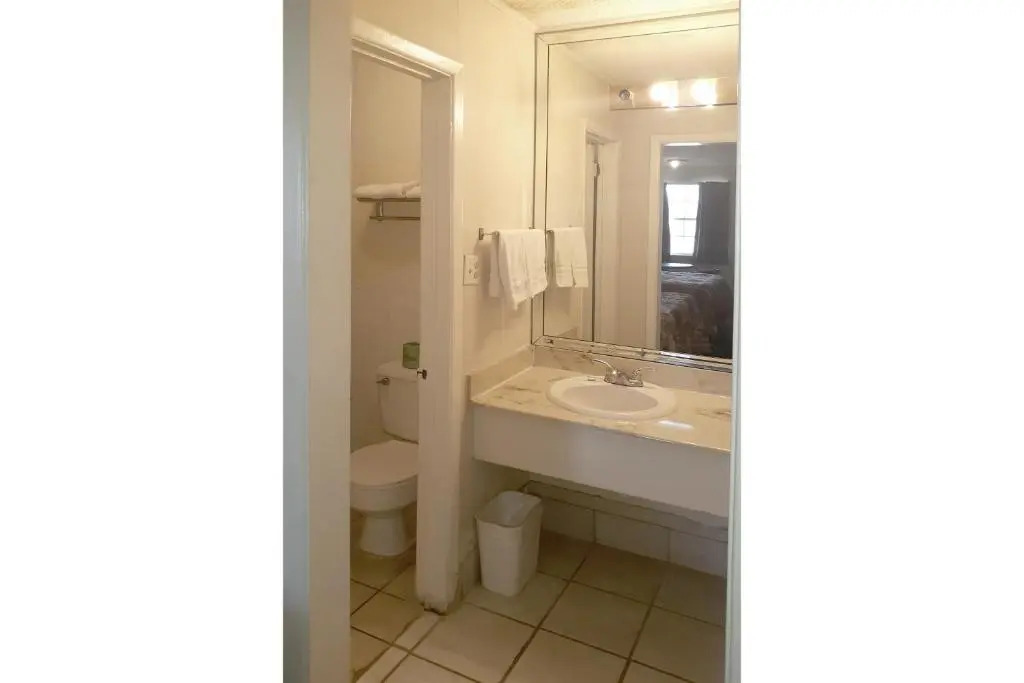 Luxury Inn & Suites