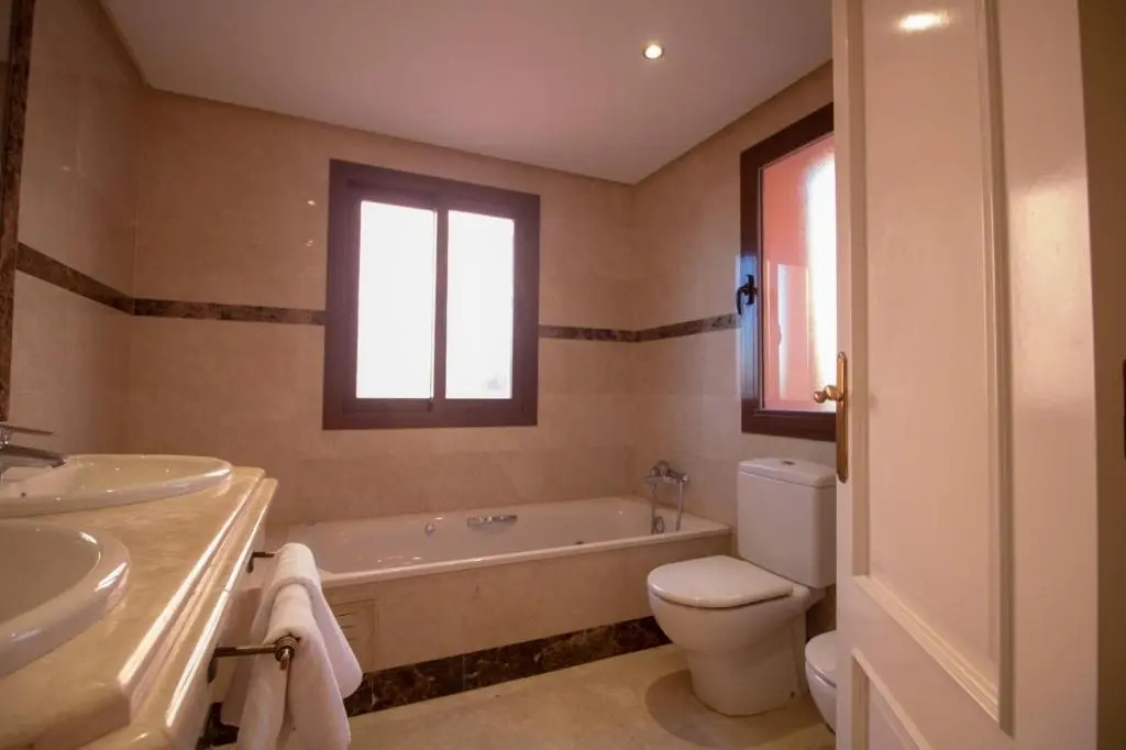 Beautiful apartment in Vasari Puerto Banus