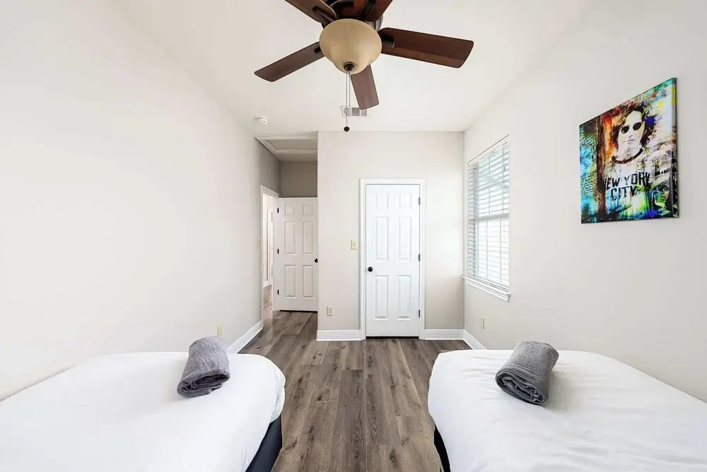 Upstay East Austin Retreat w Yard5min to Downtown