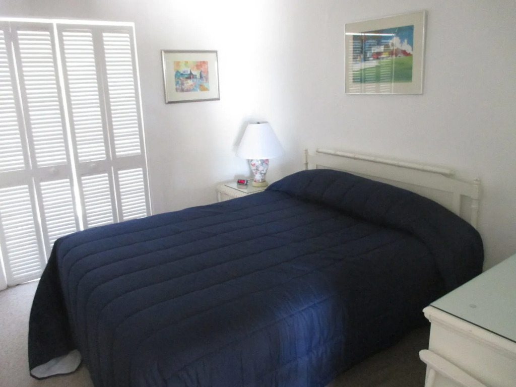 Sea Club I
