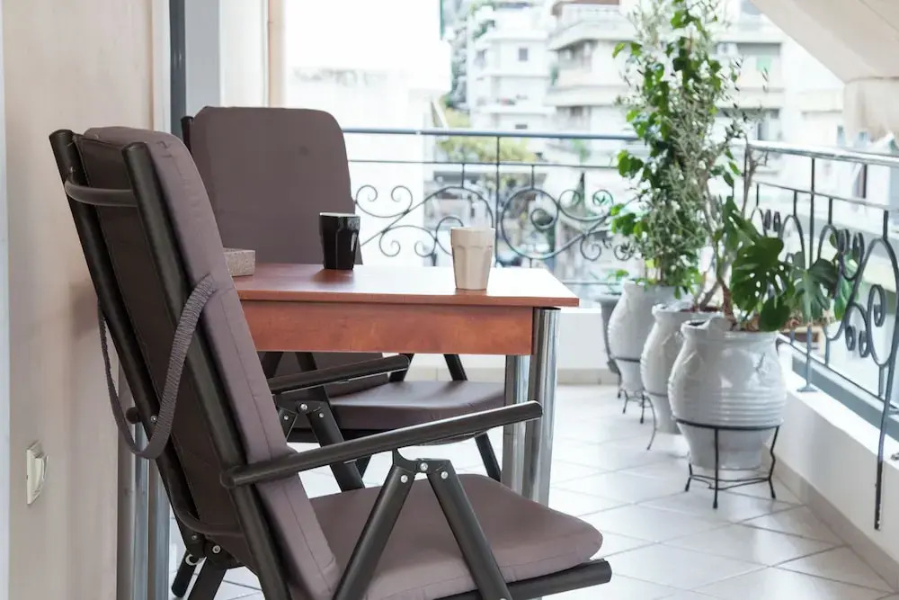 Elegant Spacious 2 Bd Apt in Petralona