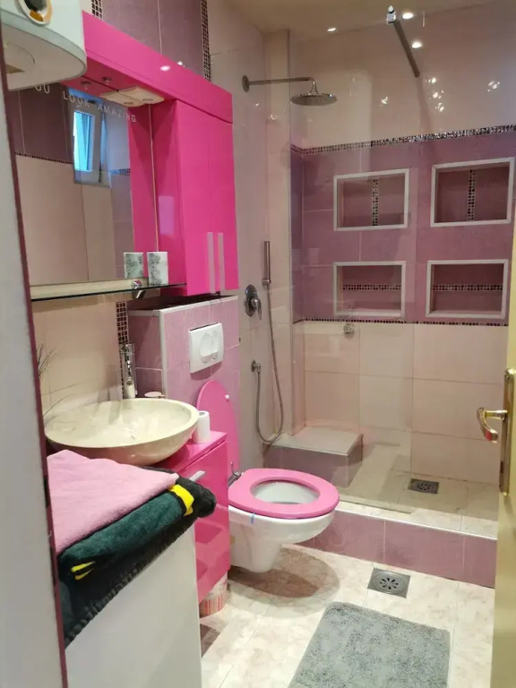 Impeccable 2-bed Apartment in Novi Sad