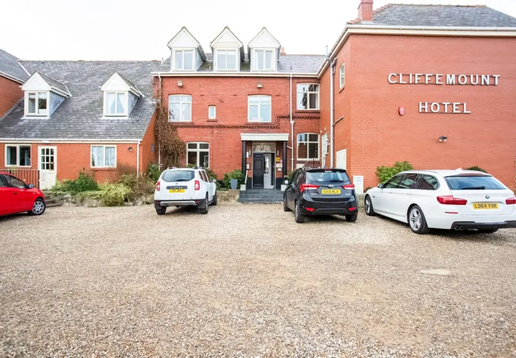 The Cliffemount Hotel
