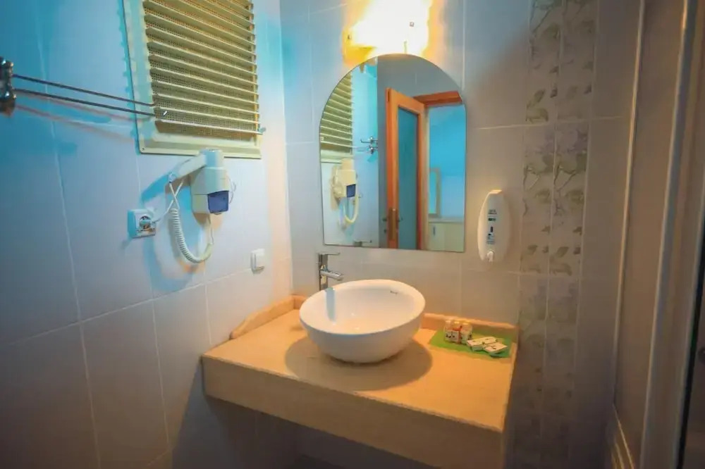 Yonca Hotel
