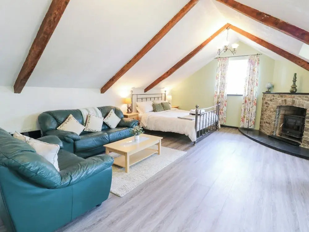 Loft Apartment