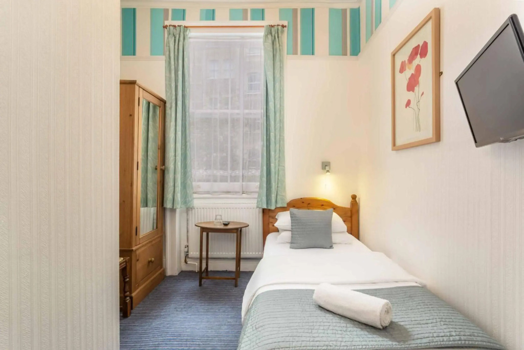 St Athans Hotel