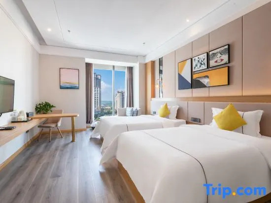 Huamu Hotel (Chengdu Shuangliu International Airport SF Metro Station Branch)
