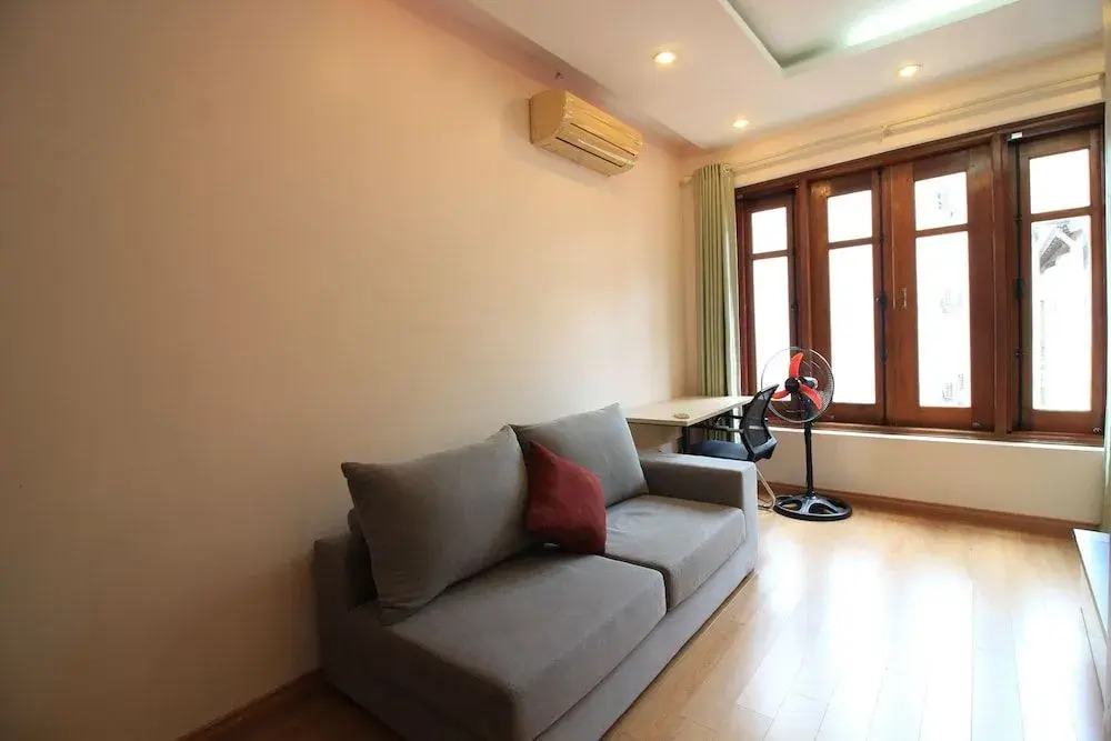 Mirr Homestay Hanoi