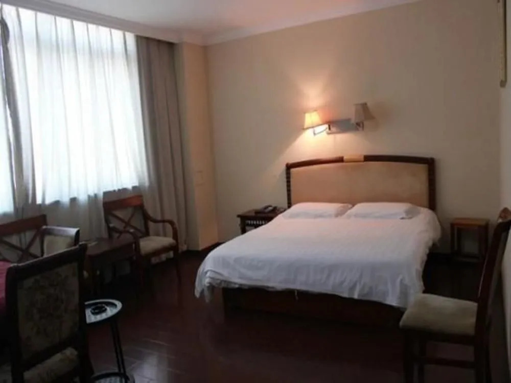 Green Tree Hotel