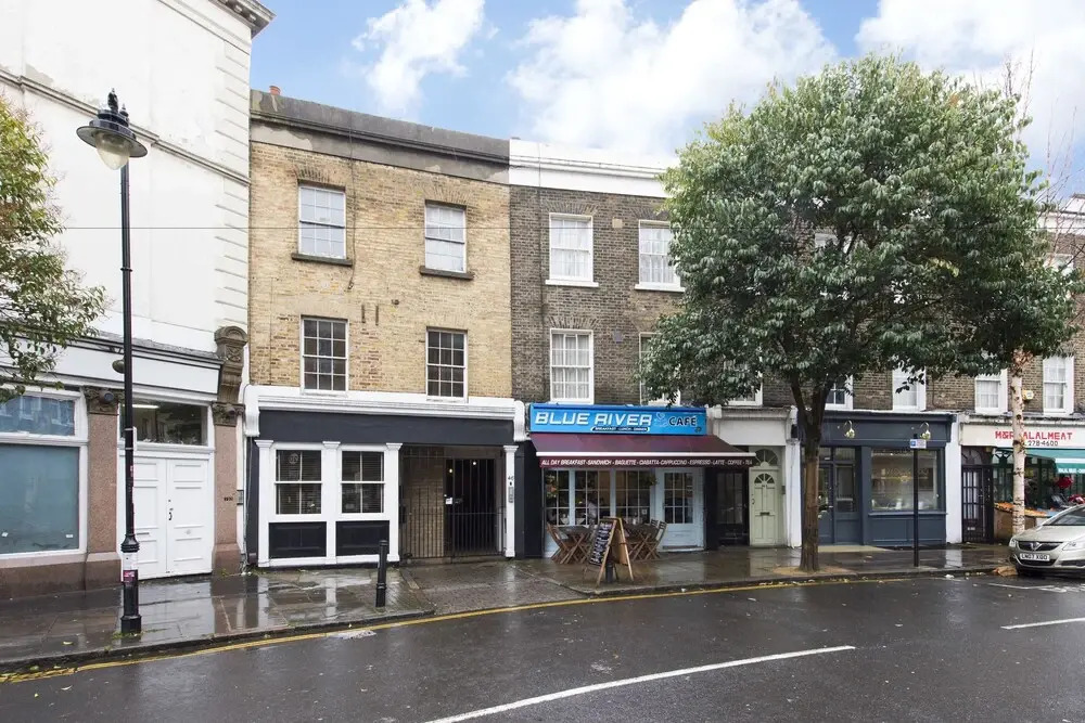 Stunning 1BR Kings Cross Flat!