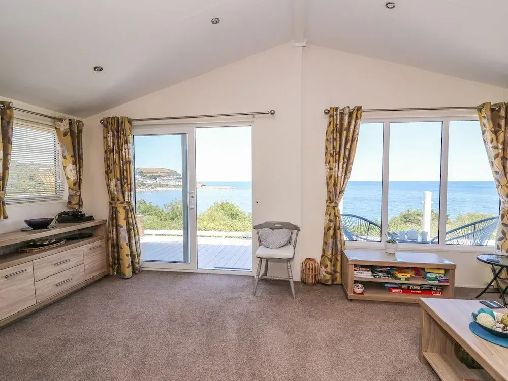 8 Harbour View