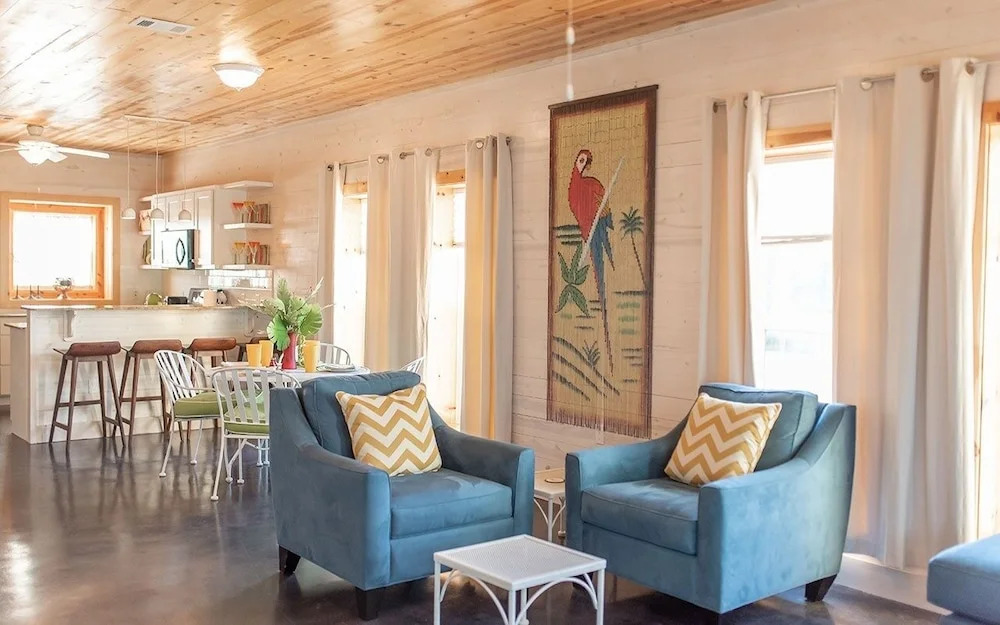 Birds Of A Feather 3 Bedroom Townhouse