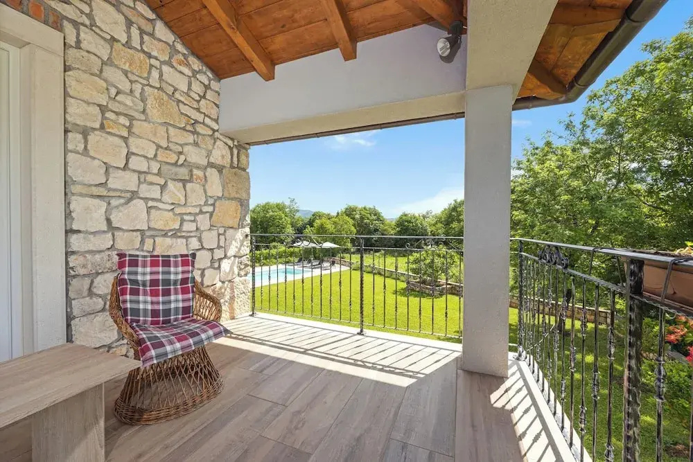 Charming Villa with Pool