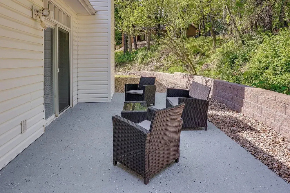 North Bentonville Vacation Rental Near Bike Trails