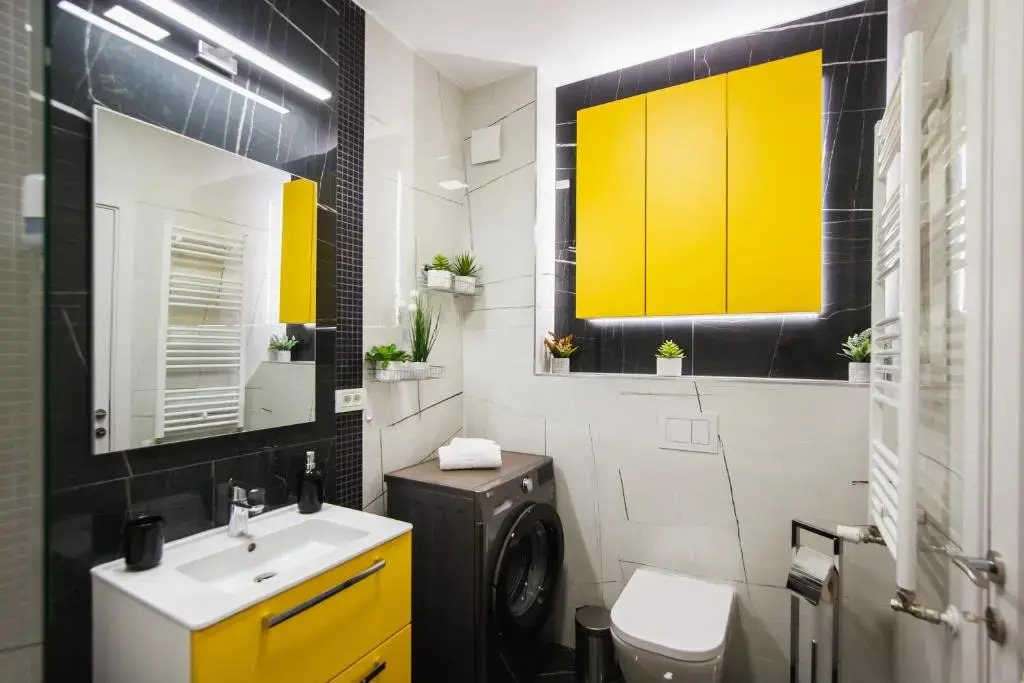 Romantic getaway at West Residence