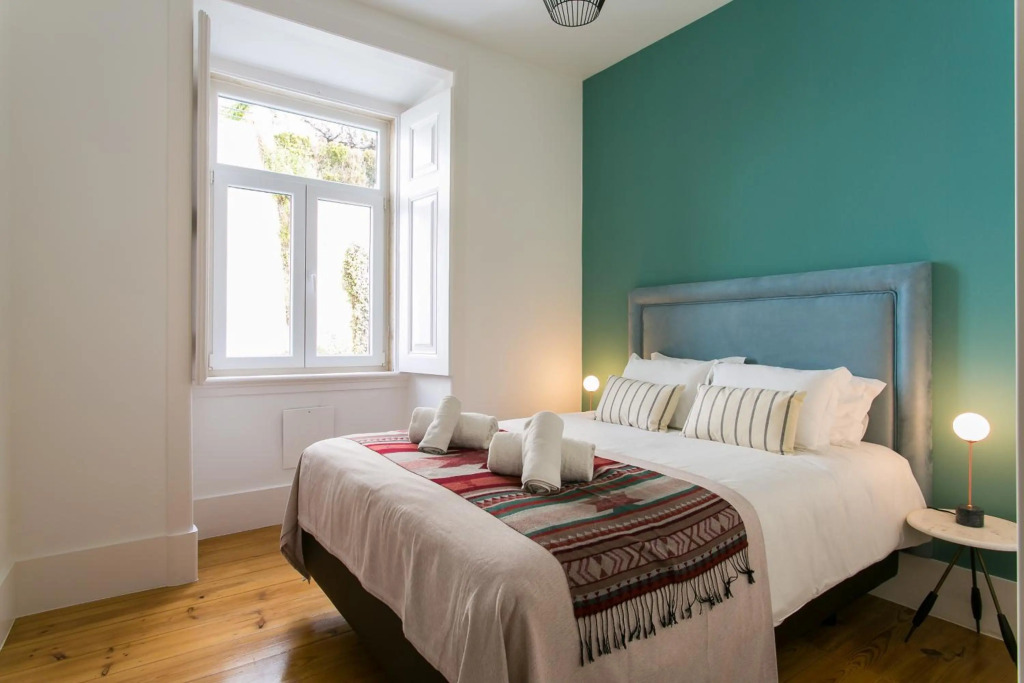 JOIVY Gorgeous 3BR home w/balcony nearby Time Out Market