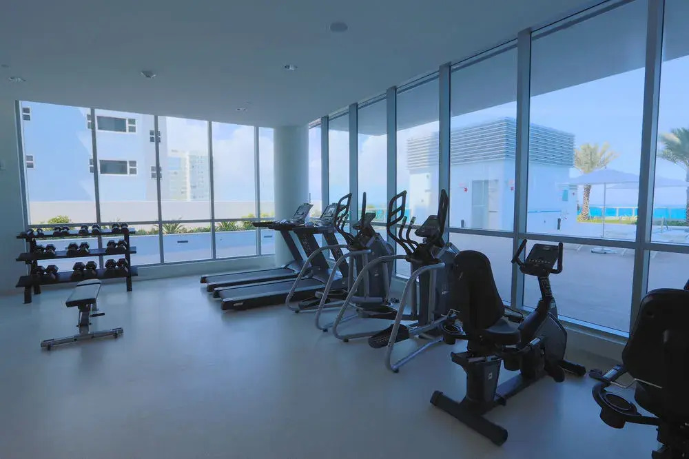 Monte Carlo Suites in Miami Beach