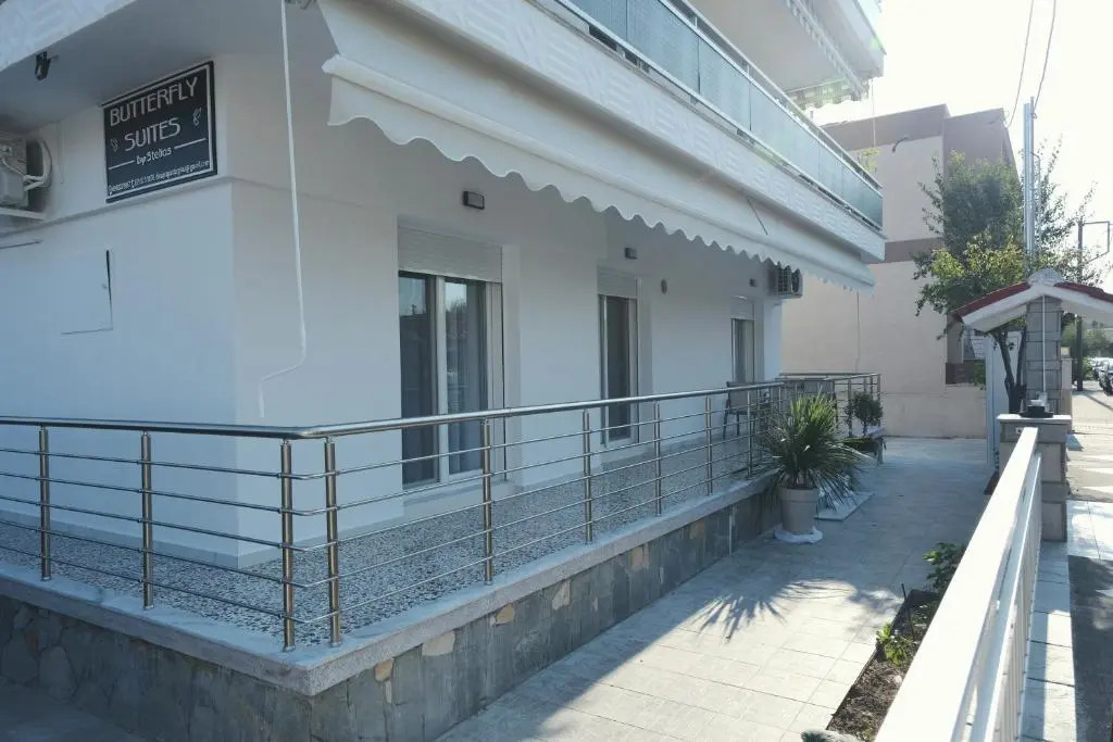 BUTTERFLY SUITES by STELIOS
