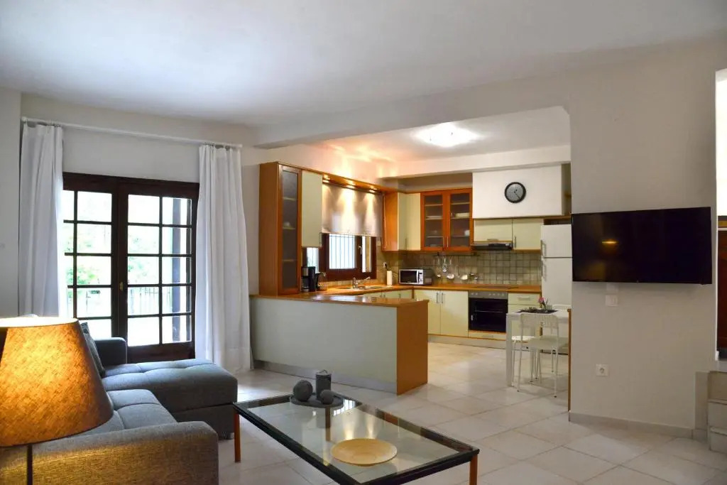 B home in Panorama