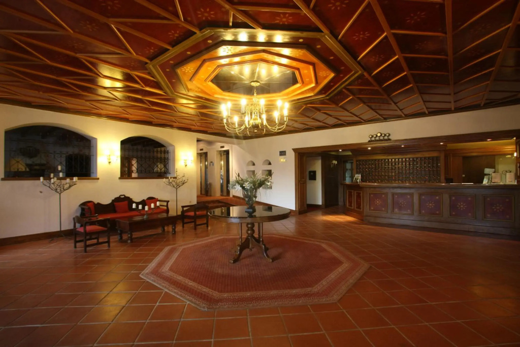 HOTEL SPA MONTANA