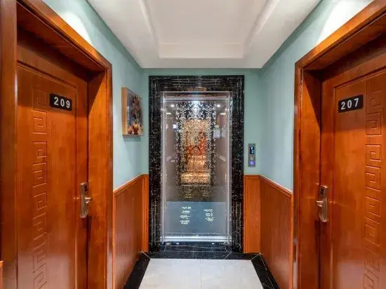 Ruihua Hotel (Zhenjiangge Branch, Zhenyuan Ancient Town)