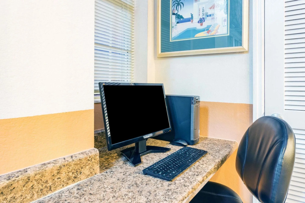Motel 6 Lake City, FL   Medical Center