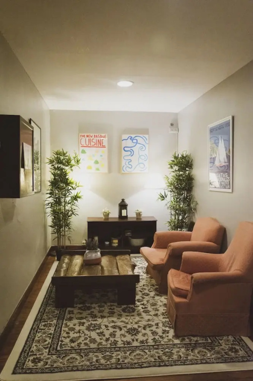 Urban House Hostel