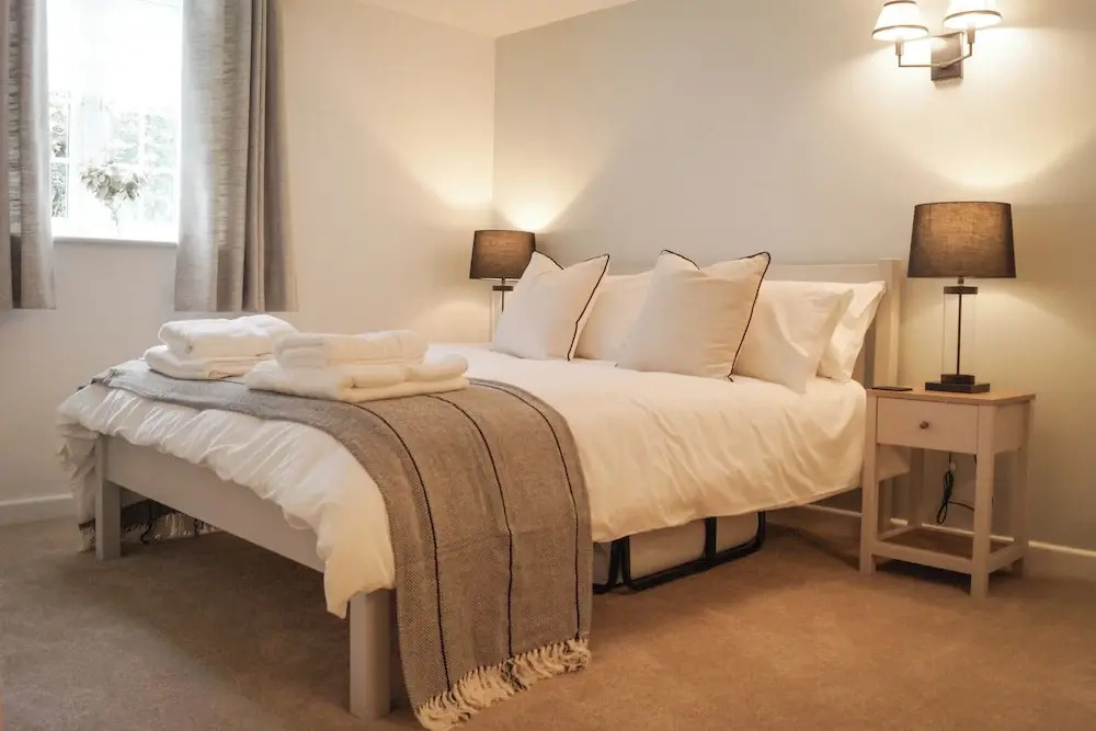 Lemon Tree Rooms - Newly Refurbished Coastal Stay