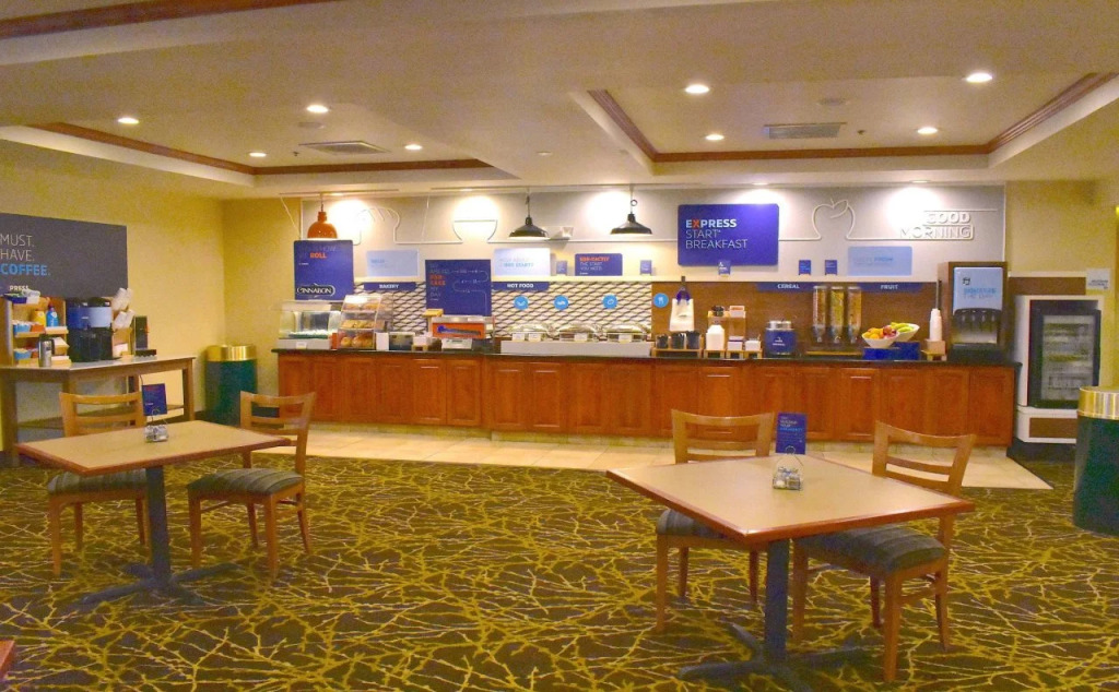 Holiday Inn Express Syracuse-Fairgrounds by IHG
