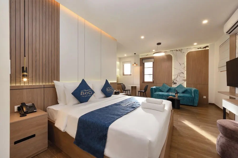 BayGi Phu Quoc Hotel Sunset Town