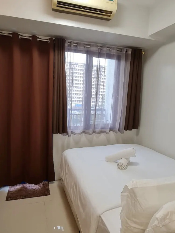Sea Residences - Condo R Us