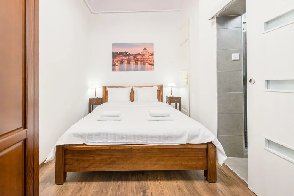 Oasis Apartments - Broadway II