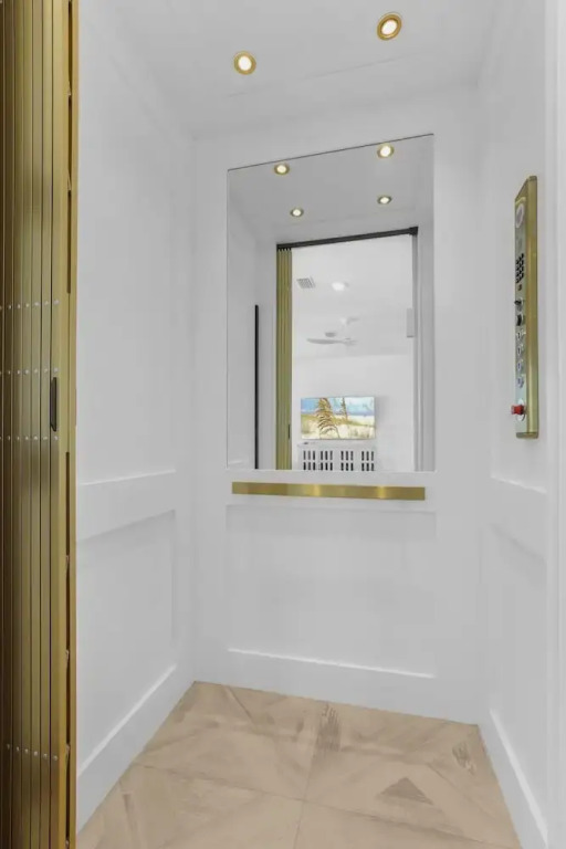 Beach Blessing- Pool Elevator Sleeps 16 SIX Bedrooms 6 Baths