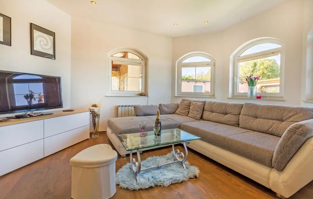 Awesome Home in Pobegi With 3 Bedrooms, Wifi and Outdoor Swimming Pool