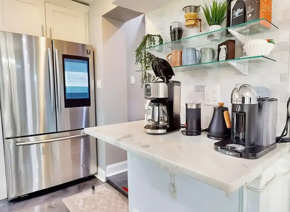 Spacious Dog-friendly House Near Beaches, Historic Downtown W/beach Access
