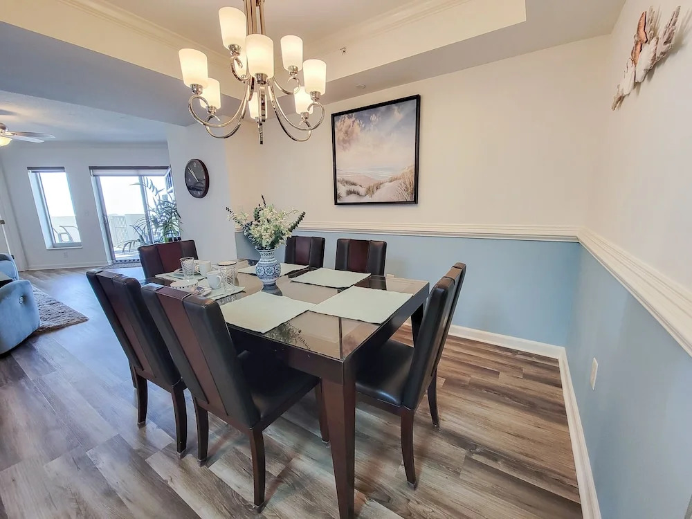 2307 Royale Palms 3 Bedroom Condo