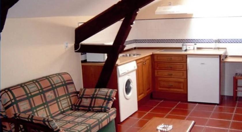 Hotel Apartamentos La Montañesa