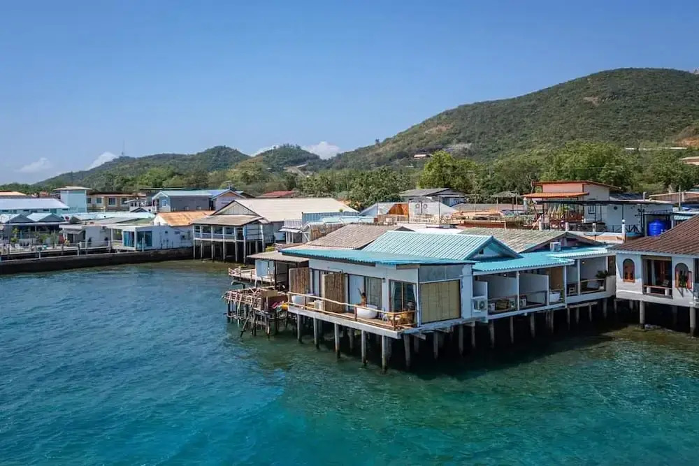 De Ocean land เดอโอเชี่ยนแลนด์ เกาะล้าน
