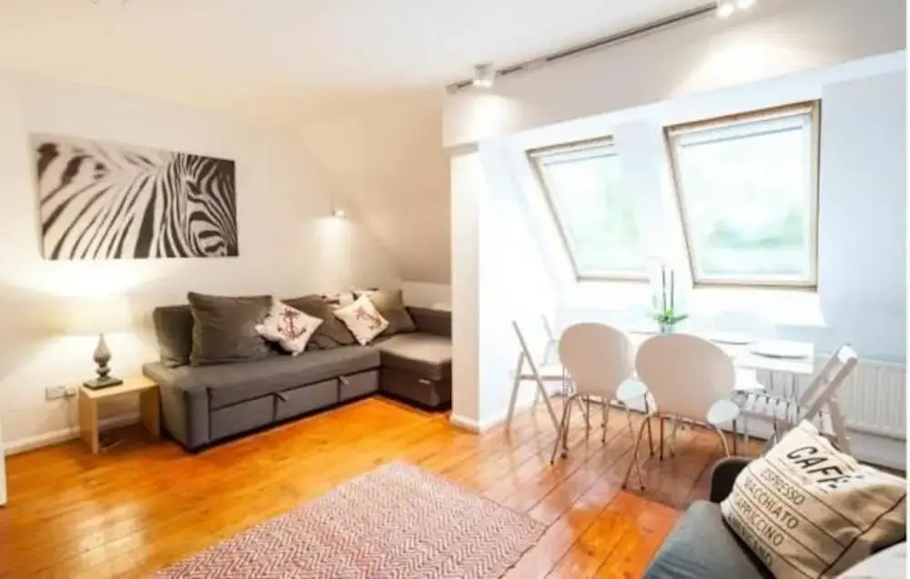 White City Apartment