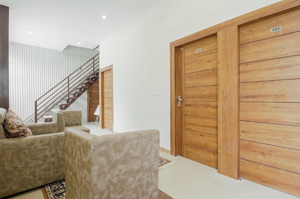 OYO 81140 Hotel Valley Wood Inn