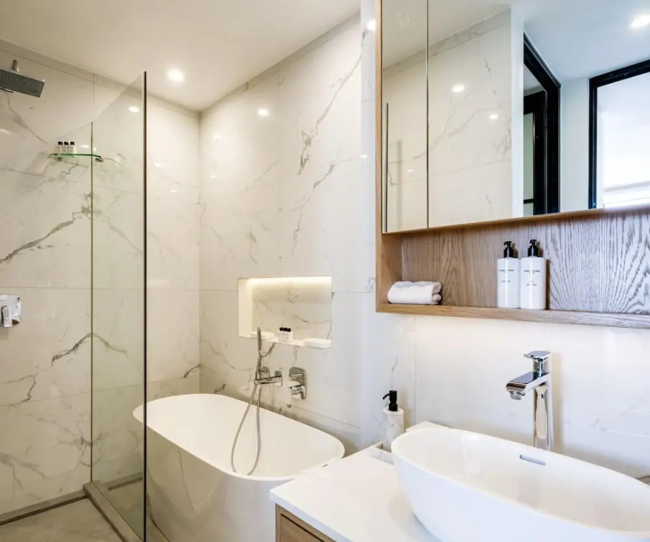 Magical Apartment w Uninterrupted Ocean Views Mouille Views