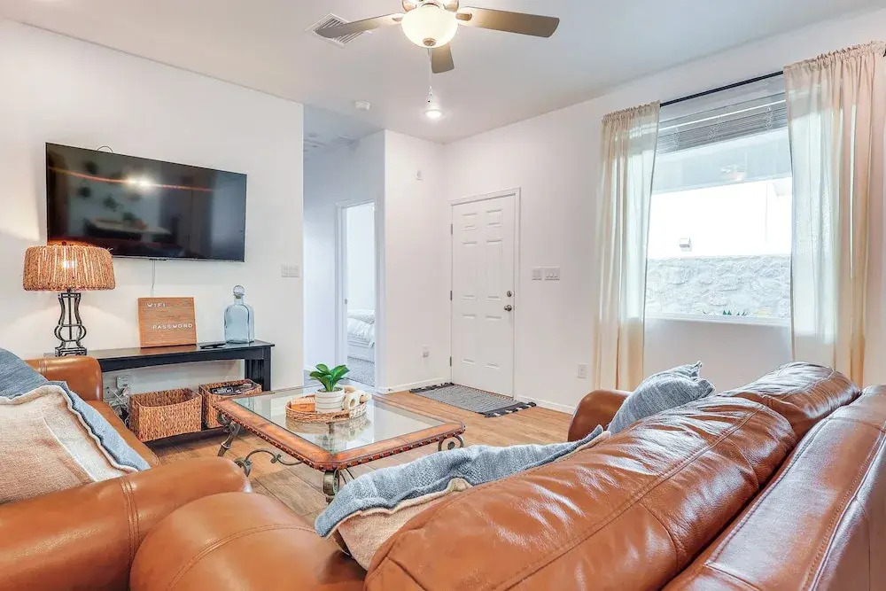 Home w/ Private Patio 10 Mi to Rio Grande!